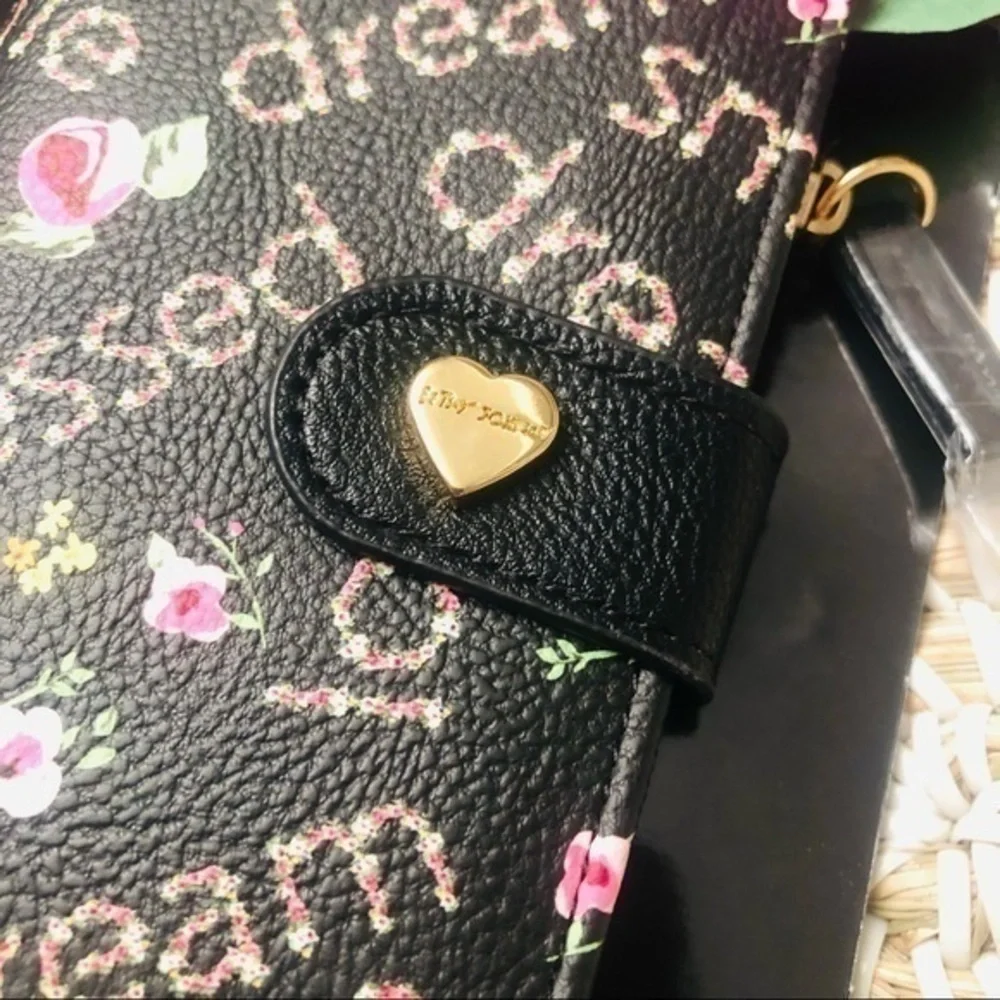 Betsey Johnson Flora Bifold Wallet Floral Logo Print NWT